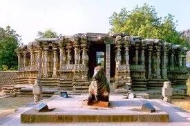 1000 Pillars Temple